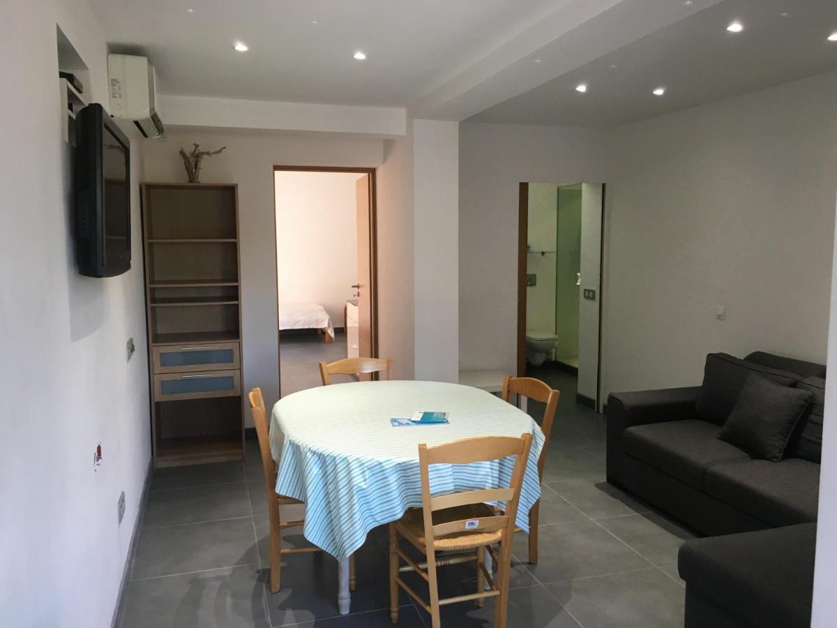 Residence Les Jardins De Sainte-Lucie "Piscine Chauffee" מראה חיצוני תמונה