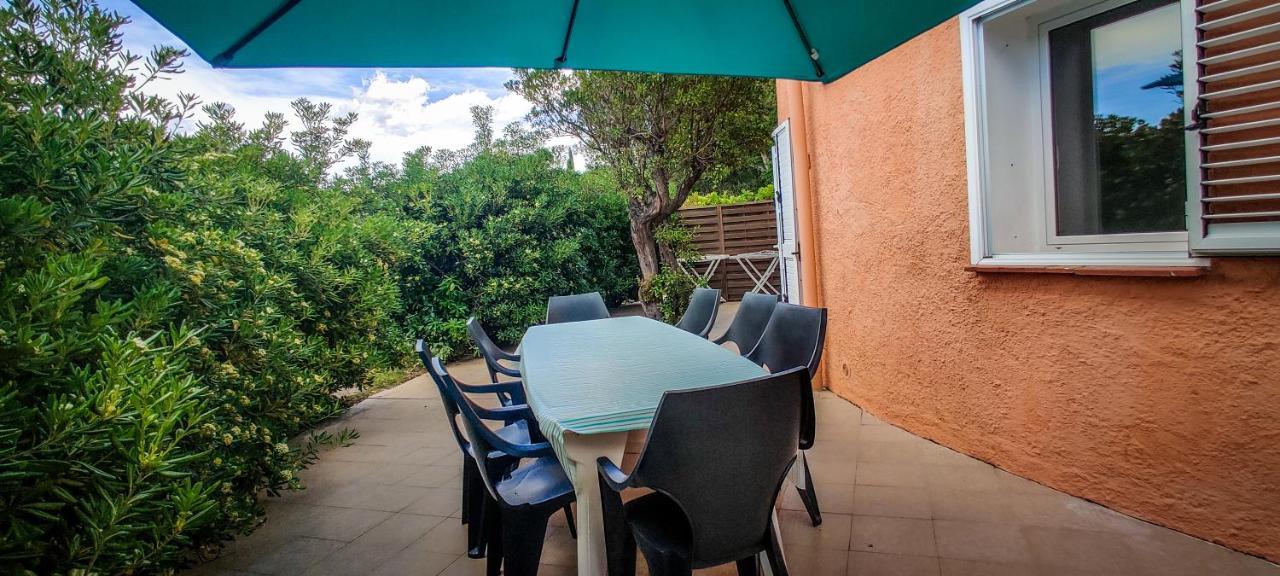 Residence Les Jardins De Sainte-Lucie "Piscine Chauffee" מראה חיצוני תמונה