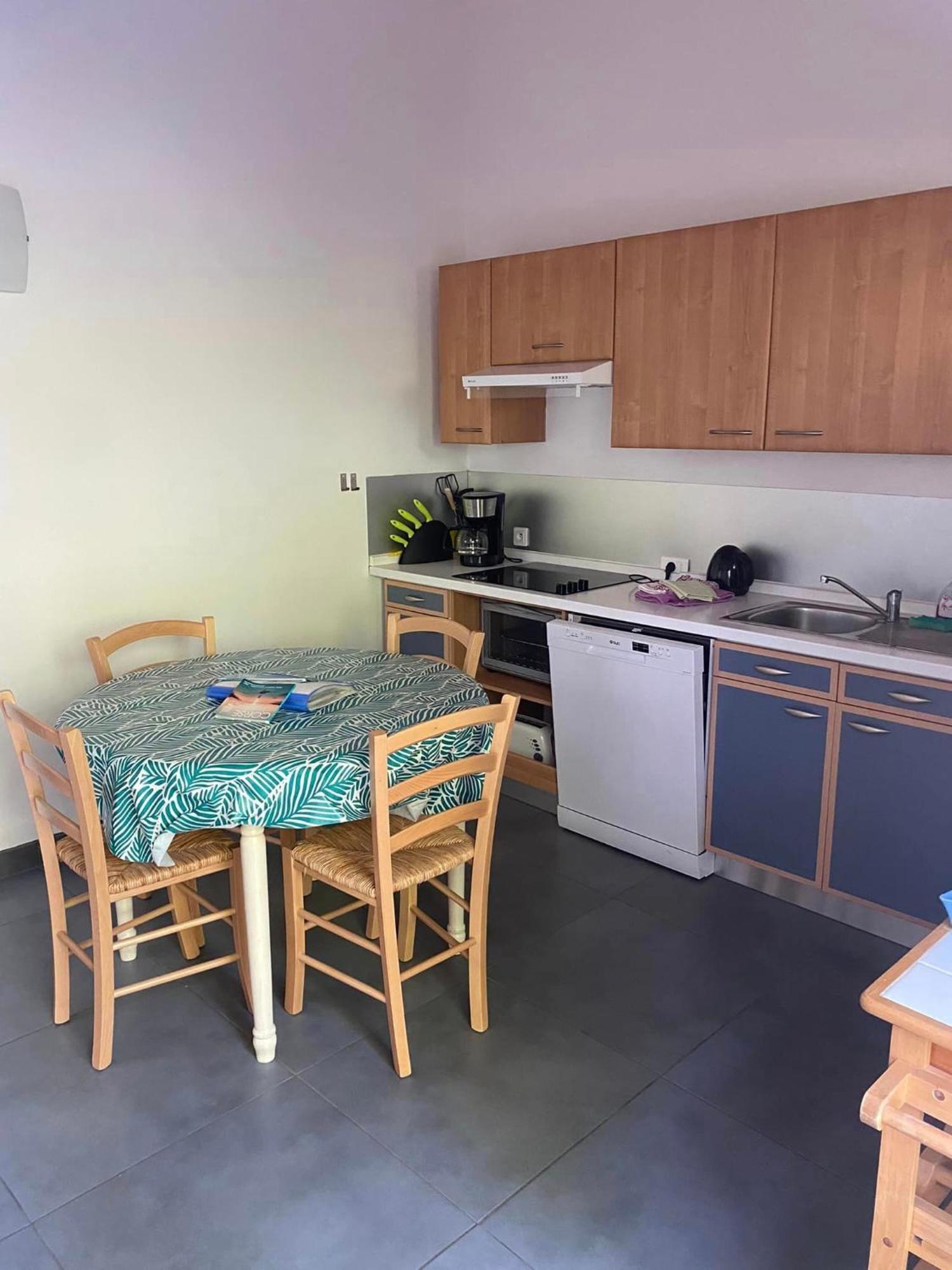 Residence Les Jardins De Sainte-Lucie "Piscine Chauffee" מראה חיצוני תמונה