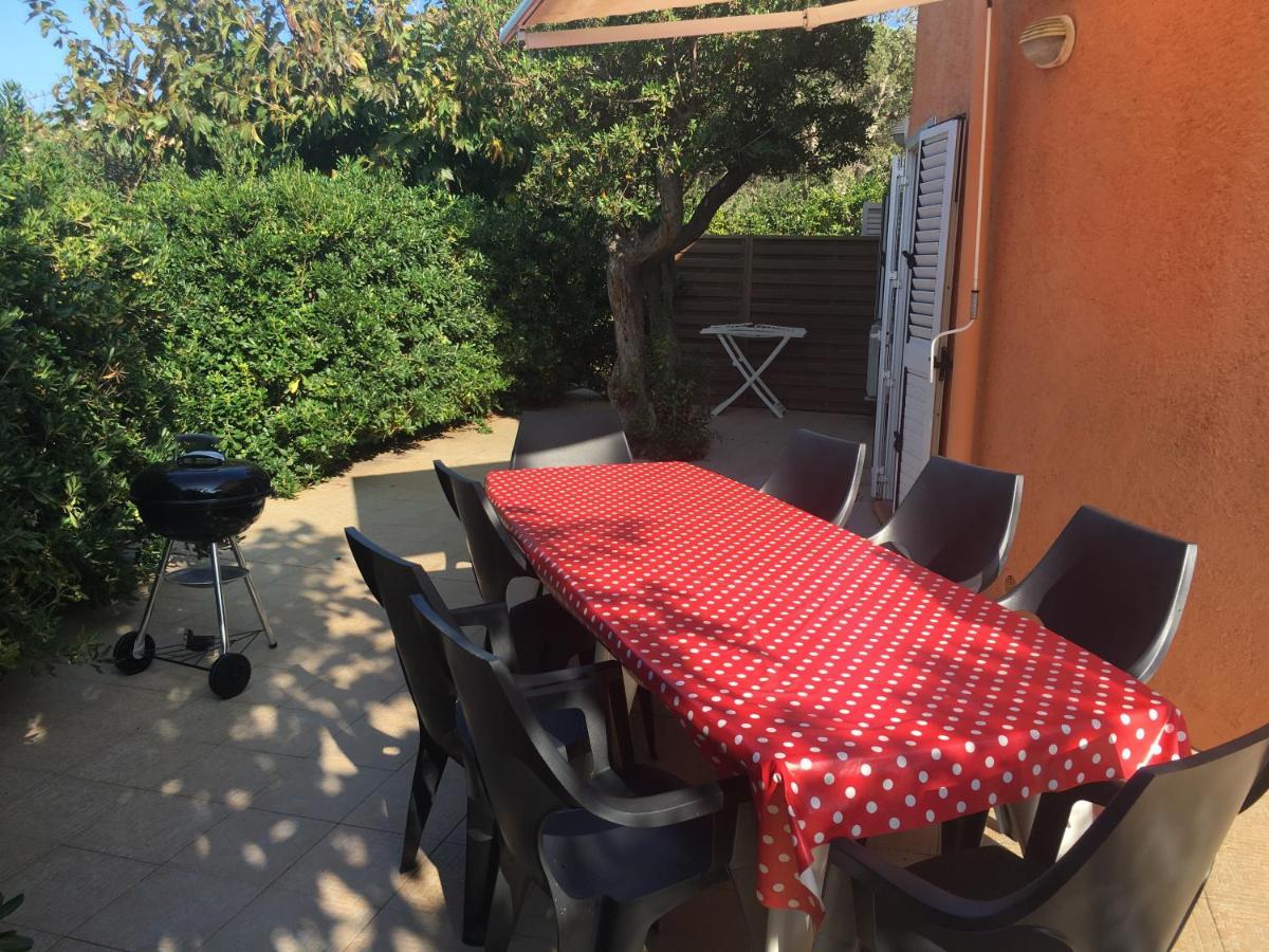 Residence Les Jardins De Sainte-Lucie "Piscine Chauffee" מראה חיצוני תמונה
